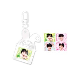 doyoung-nct-2025-doyoung-concert-doors-mini-frame-key-ring-set